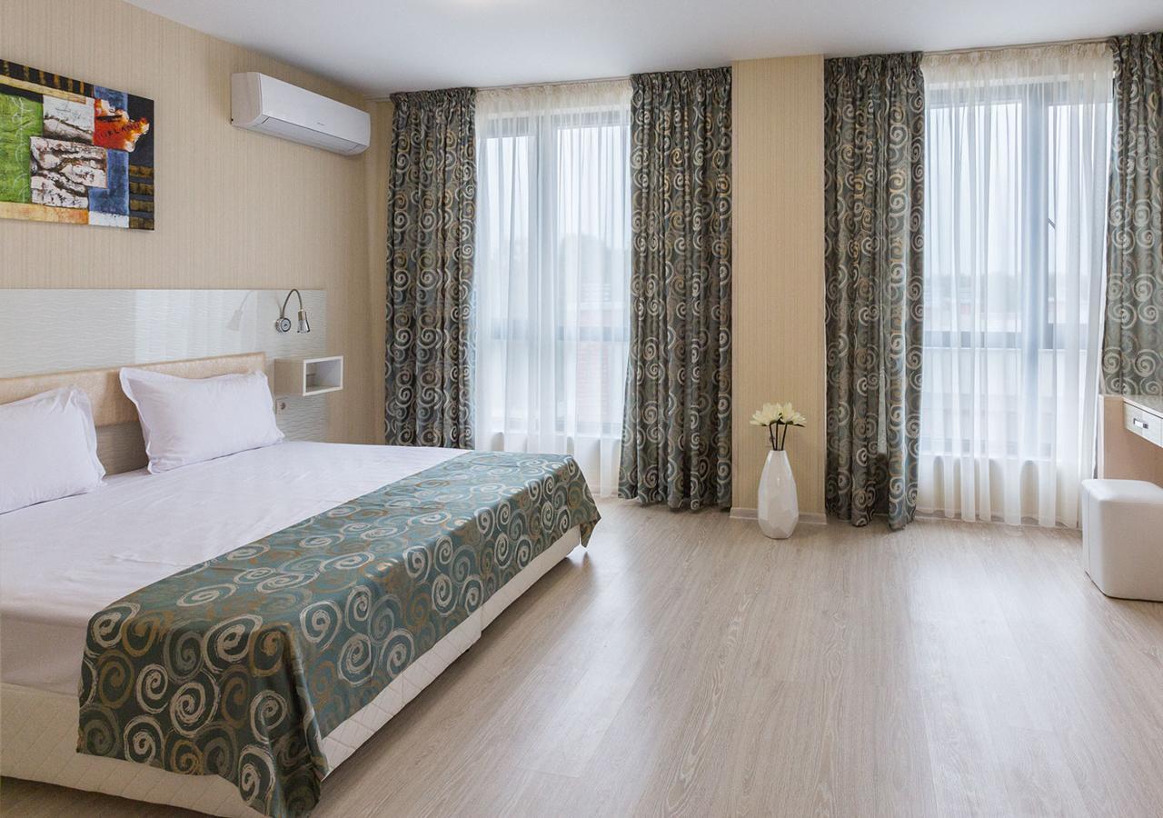 Hotel Capri พลอฟดิฟ ภายนอก รูปภาพ